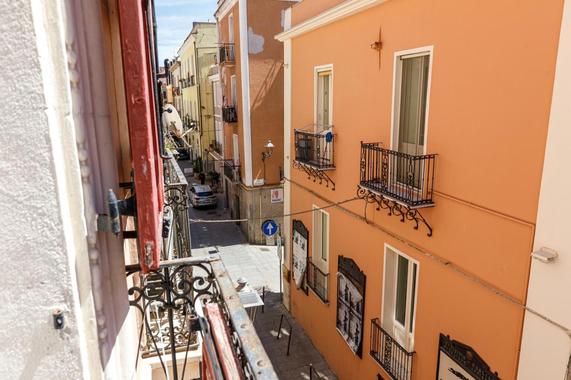 Onlyrooms II - Old Town & Typical Food Cagliari Exterior photo